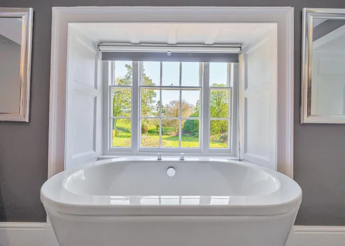 Orrest Head House 度假居 *