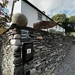 Orrest Head House 펜션 윈더미어
